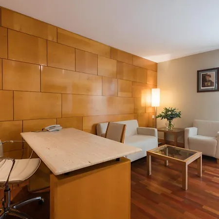 Nh Ciudad De Hotel 4*