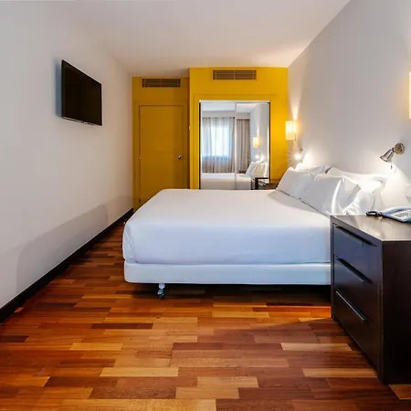 Hotel Ciudad De 4*